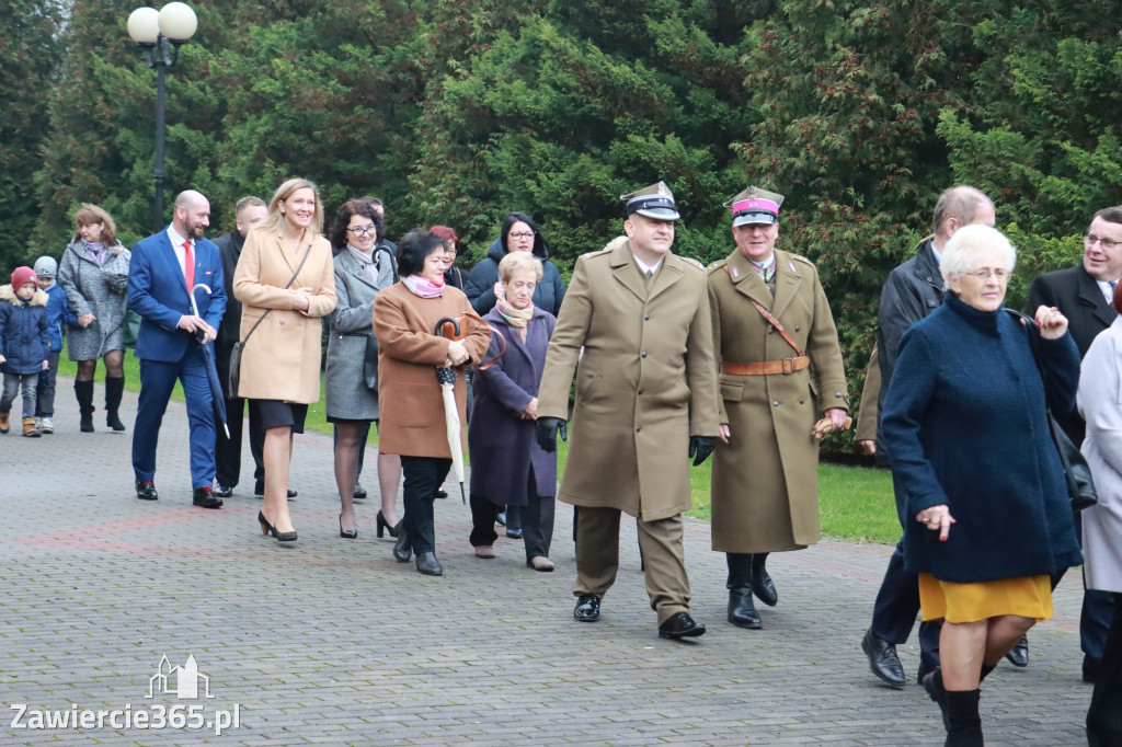 Fotorelacja - Poświęcenie Standaru Sp1 w Porębie