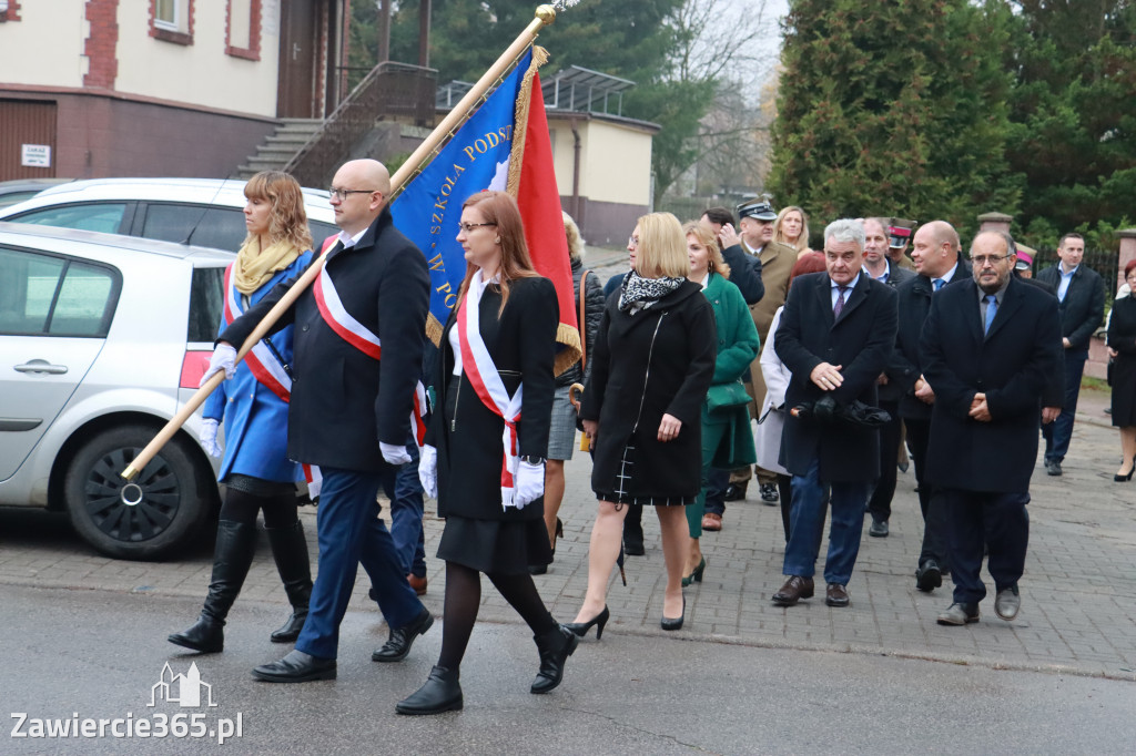 Fotorelacja - Poświęcenie Standaru Sp1 w Porębie