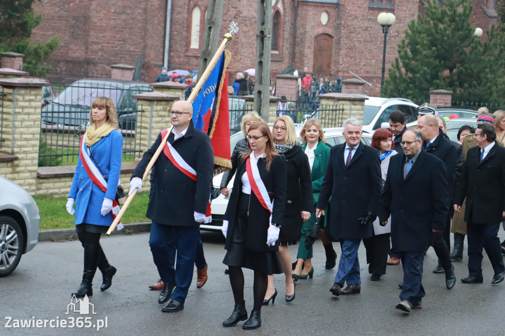 Fotorelacja - Poświęcenie Standaru Sp1 w Porębie