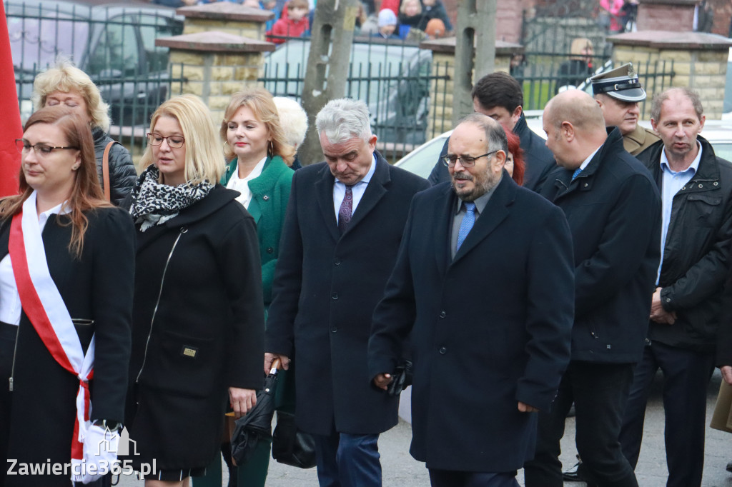 Fotorelacja - Poświęcenie Standaru Sp1 w Porębie