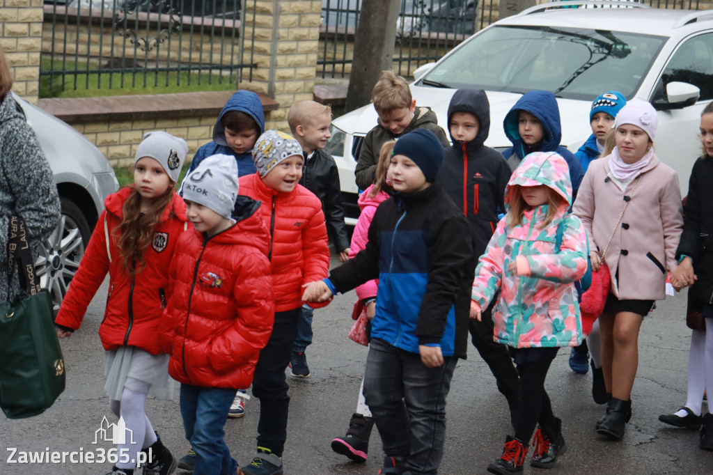 Fotorelacja - Poświęcenie Standaru Sp1 w Porębie