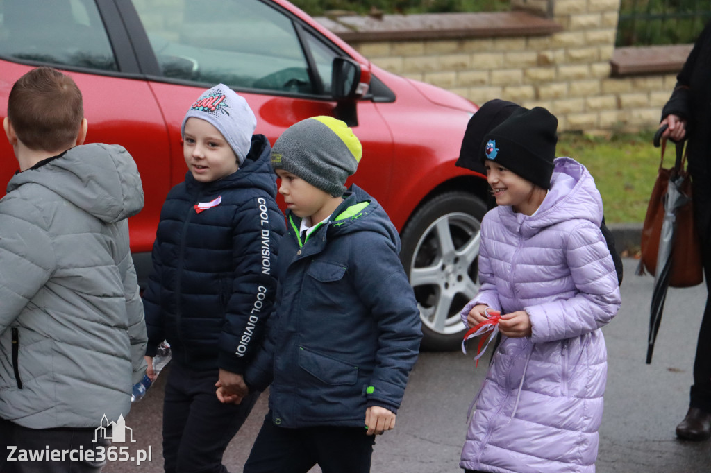 Fotorelacja - Poświęcenie Standaru Sp1 w Porębie