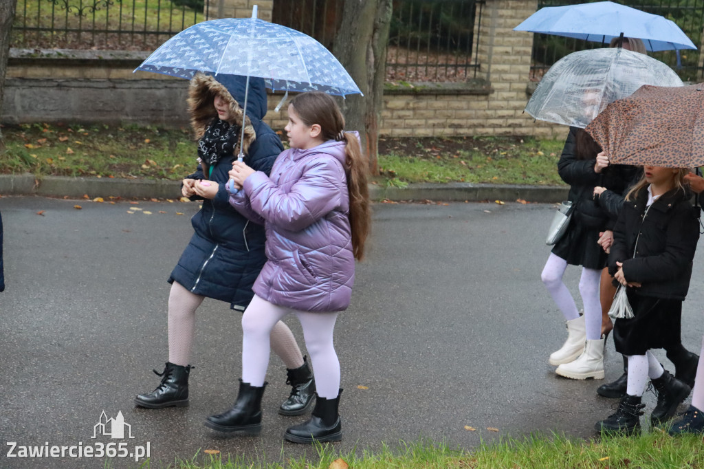 Fotorelacja - Poświęcenie Standaru Sp1 w Porębie