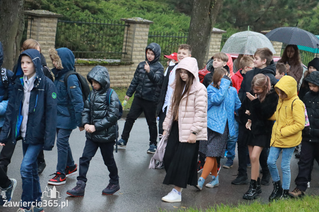 Fotorelacja - Poświęcenie Standaru Sp1 w Porębie