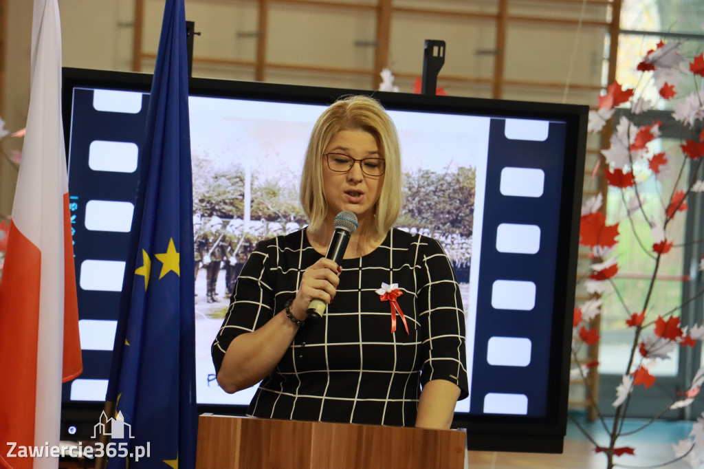 FOTORELACJA - Uroczystość Nadania Sztandaru Sp1 Poręba