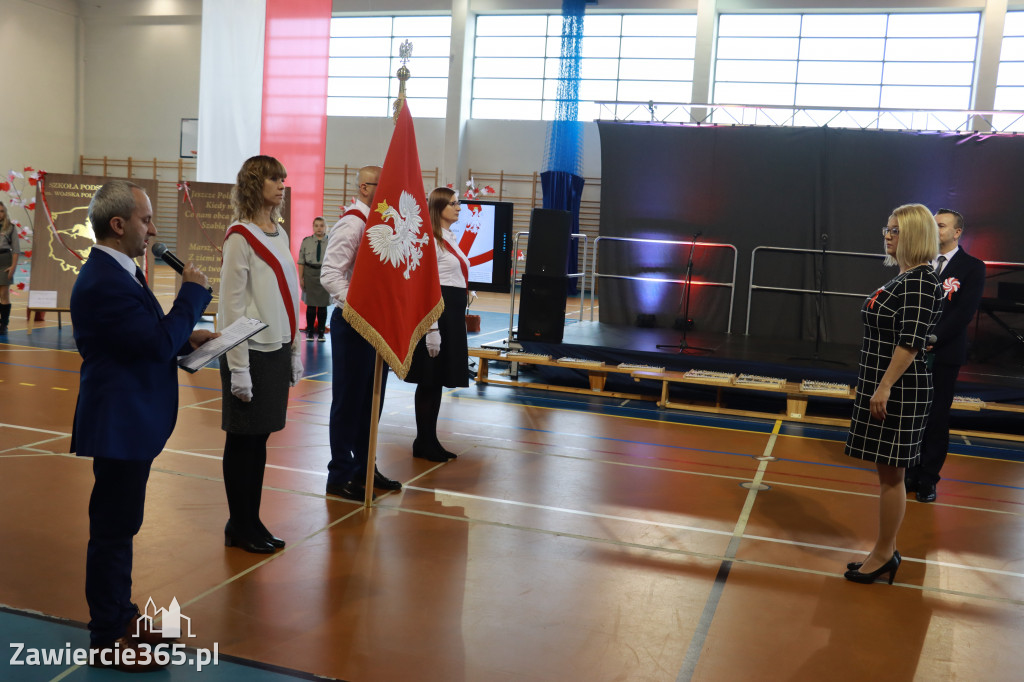 FOTORELACJA - Uroczystość Nadania Sztandaru Sp1 Poręba