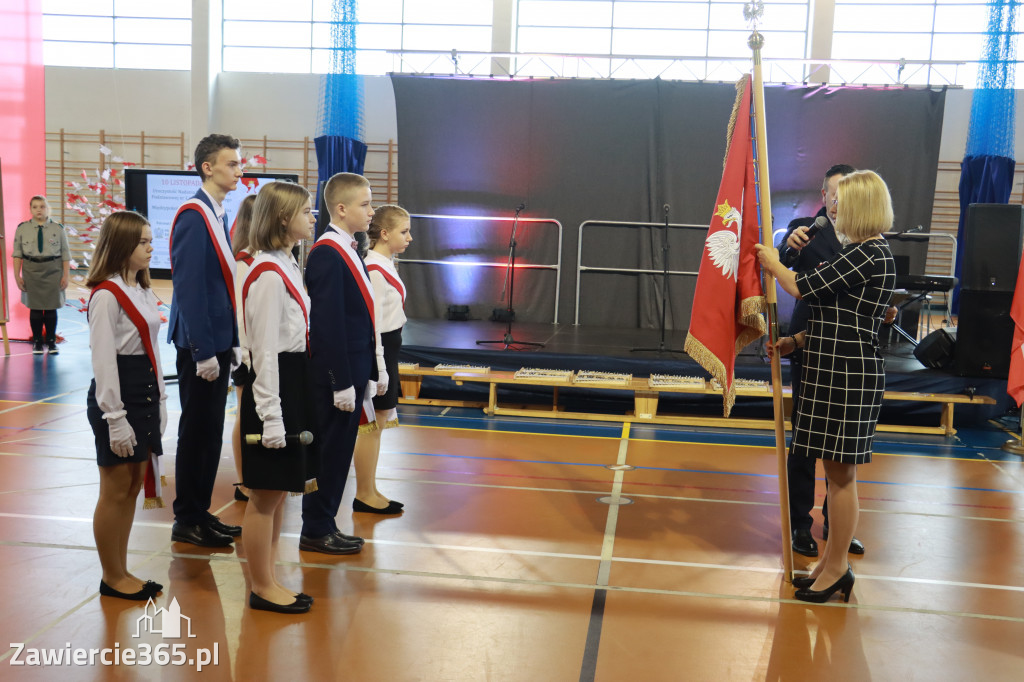 FOTORELACJA - Uroczystość Nadania Sztandaru Sp1 Poręba