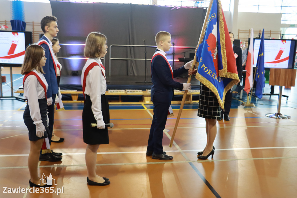 FOTORELACJA - Uroczystość Nadania Sztandaru Sp1 Poręba