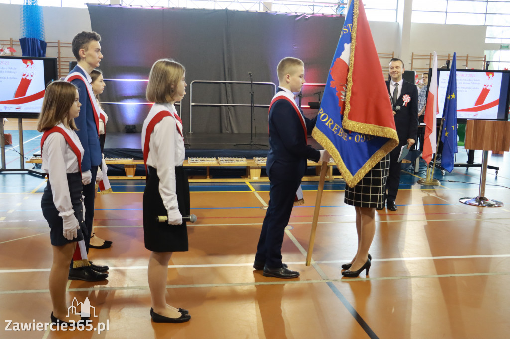 FOTORELACJA - Uroczystość Nadania Sztandaru Sp1 Poręba