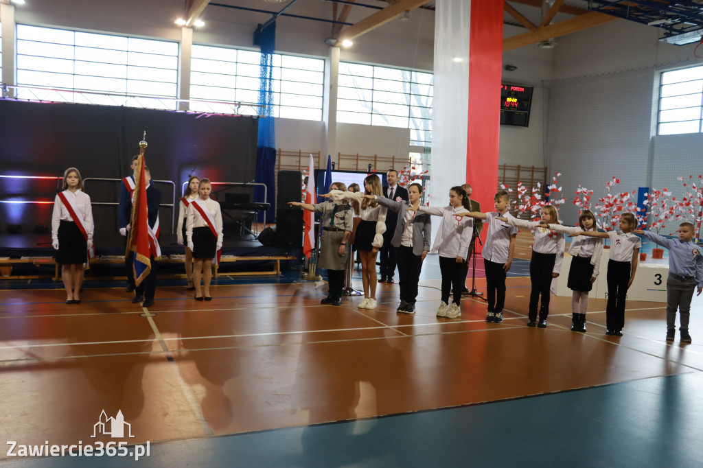 FOTORELACJA - Uroczystość Nadania Sztandaru Sp1 Poręba