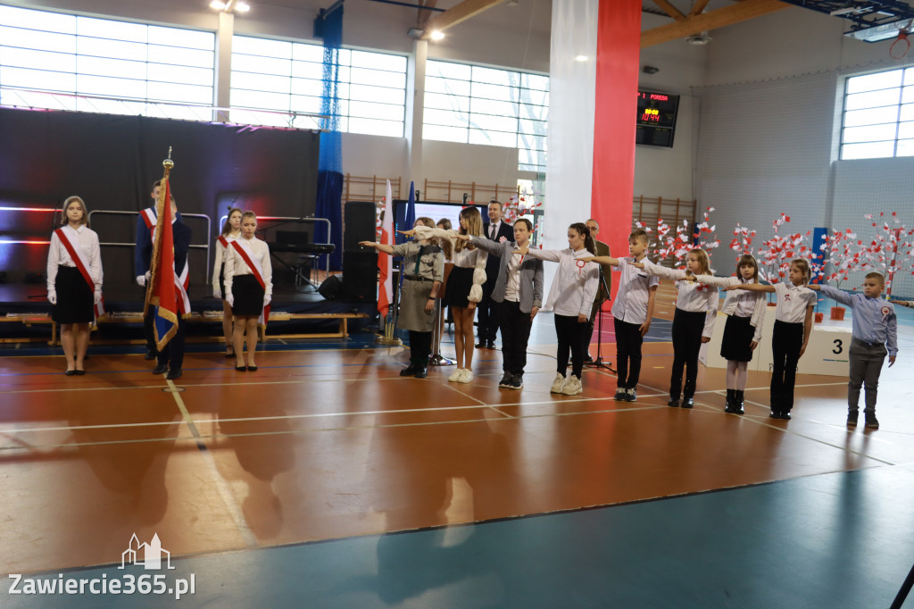 FOTORELACJA - Uroczystość Nadania Sztandaru Sp1 Poręba