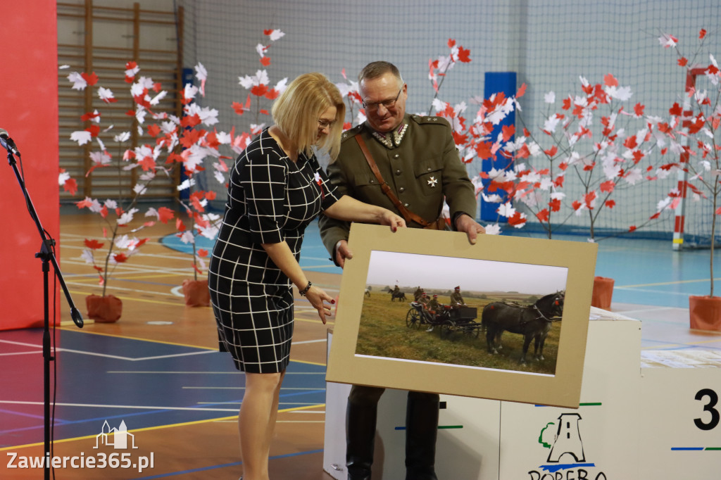 FOTORELACJA - Uroczystość Nadania Sztandaru Sp1 Poręba