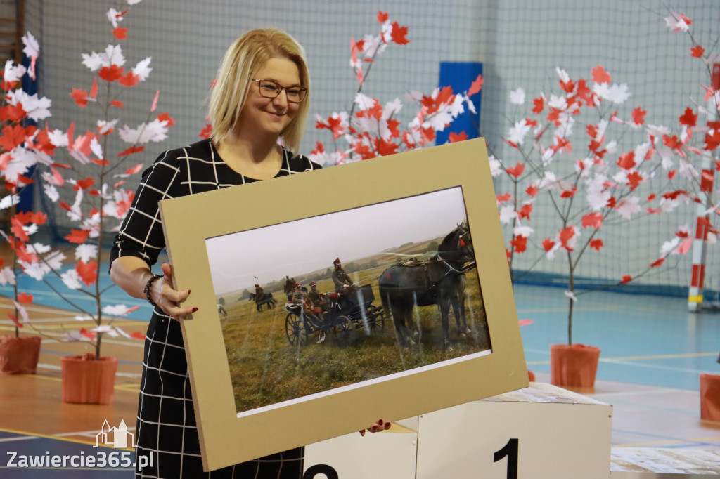 FOTORELACJA - Uroczystość Nadania Sztandaru Sp1 Poręba