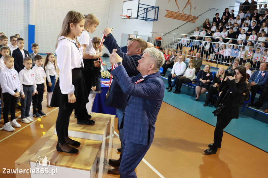 FOTORELACJA - Uroczystość Nadania Sztandaru Sp1 Poręba