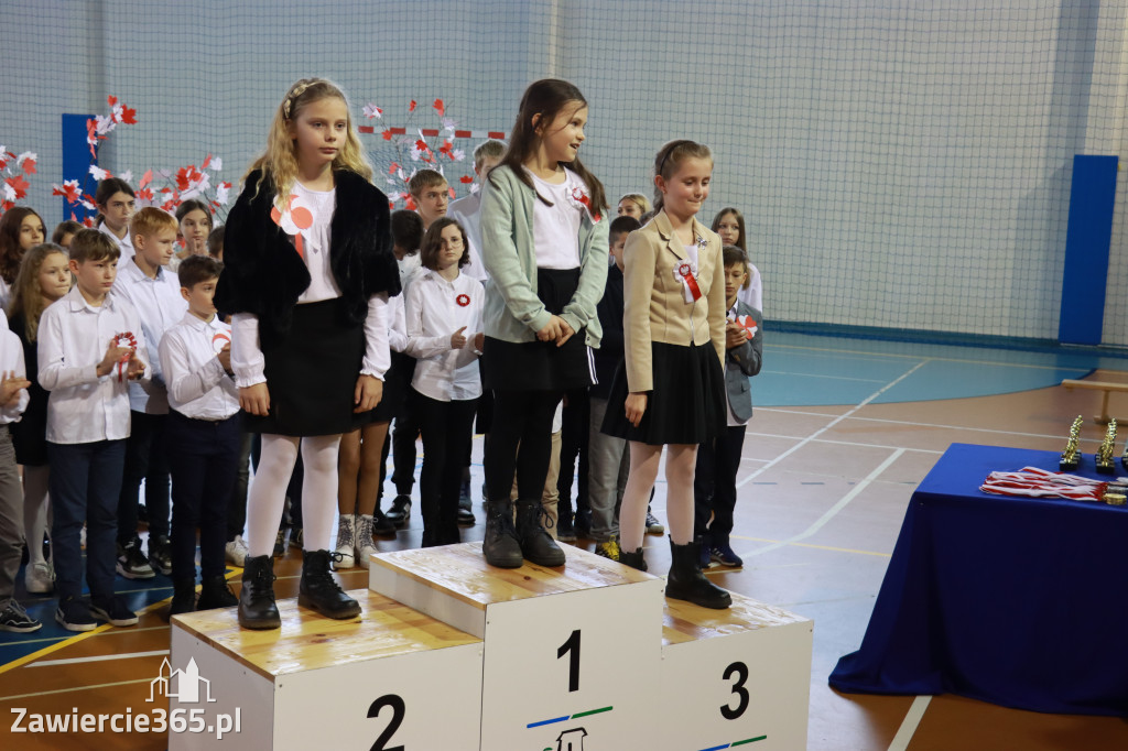 FOTORELACJA - Uroczystość Nadania Sztandaru Sp1 Poręba