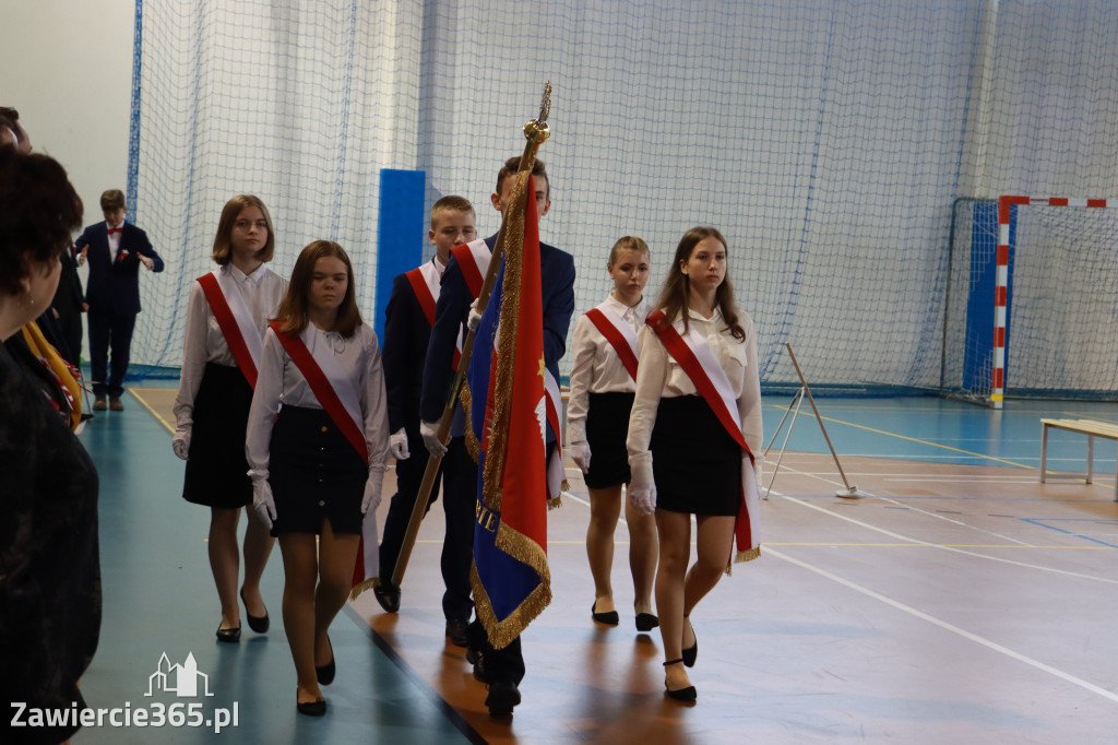 FOTORELACJA - Uroczystość Nadania Sztandaru Sp1 Poręba