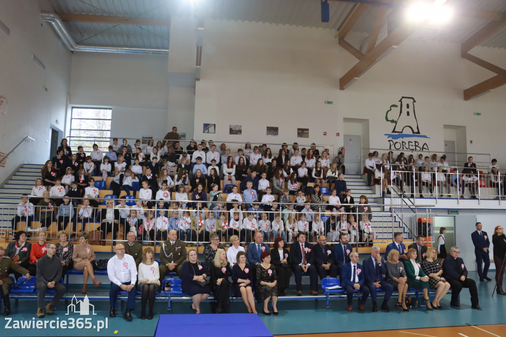 FOTORELACJA - Uroczystość Nadania Sztandaru Sp1 Poręba