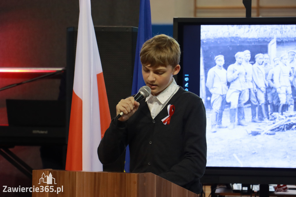 FOTORELACJA - Uroczystość Nadania Sztandaru Sp1 Poręba