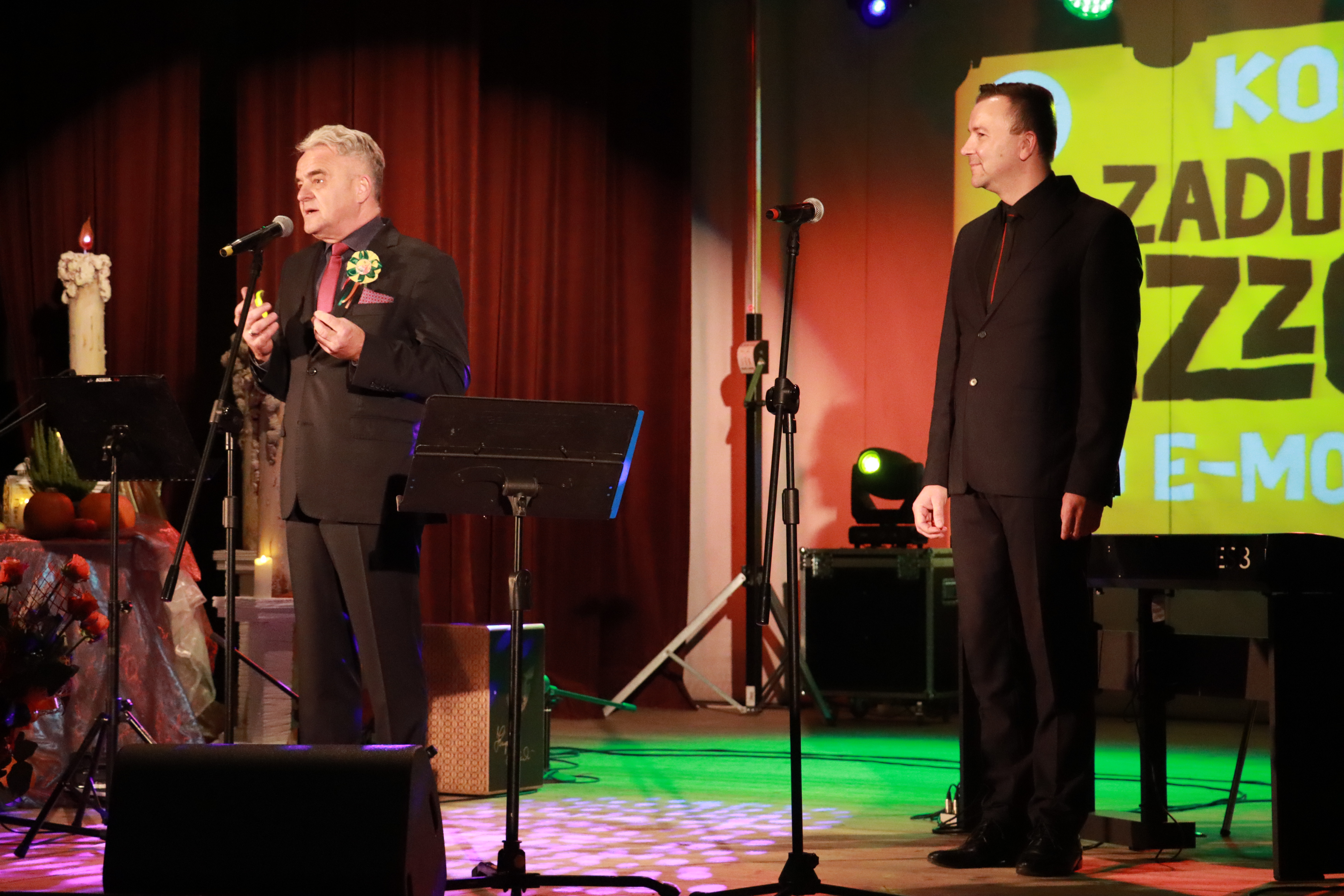 Fotorelacja Koncert Zaduszki Jezzowe w Porębie.