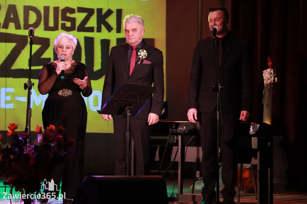 Fotorelacja Koncert Zaduszki Jezzowe w Porębie.