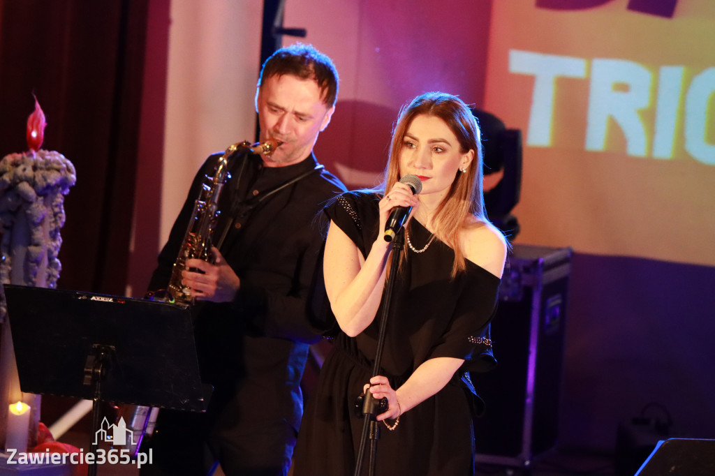 Fotorelacja Koncert Zaduszki Jezzowe w Porębie.