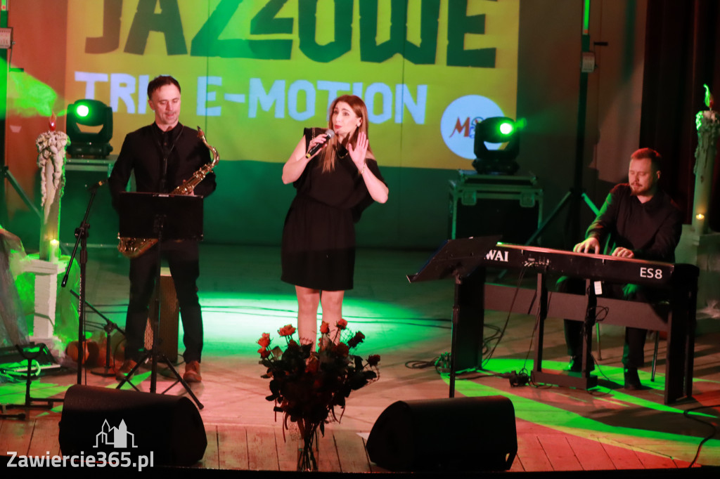 Fotorelacja Koncert Zaduszki Jezzowe w Porębie.