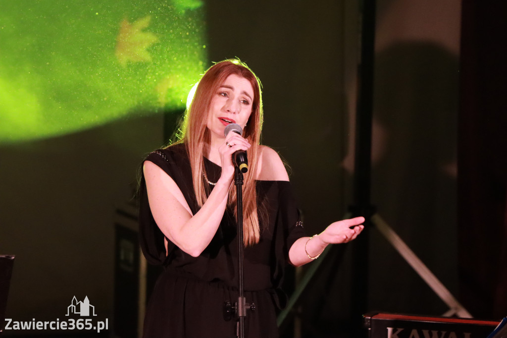 Fotorelacja Koncert Zaduszki Jezzowe w Porębie.
