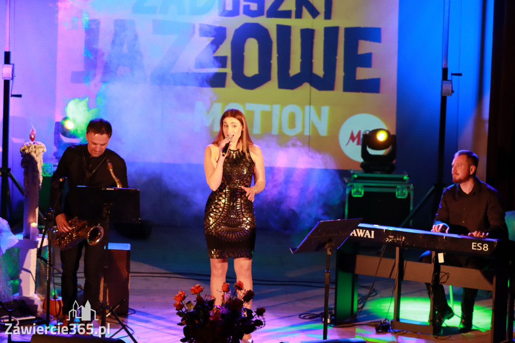 Fotorelacja Koncert Zaduszki Jezzowe w Porębie.