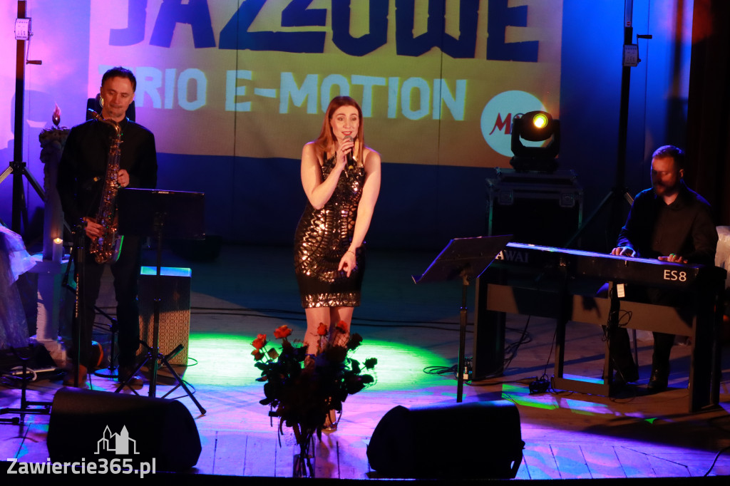 Fotorelacja Koncert Zaduszki Jezzowe w Porębie.