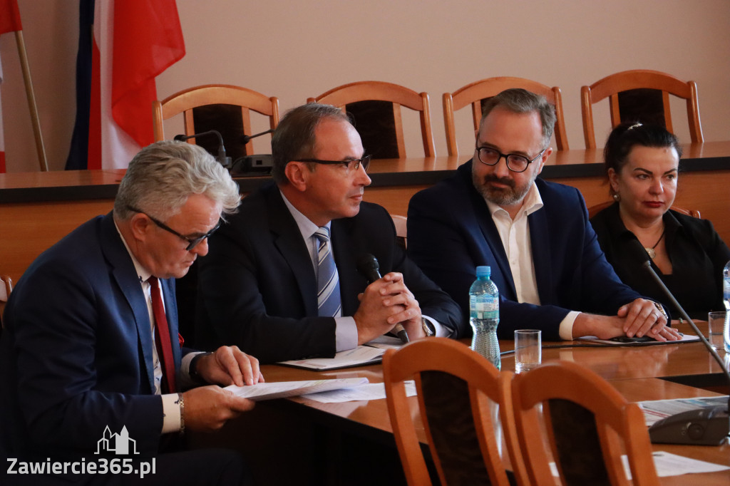 Fotorelacja: Konferencja - przyszłość Zawiercia