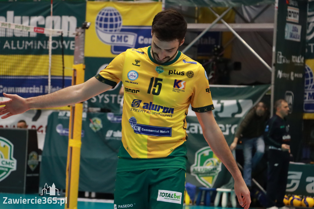 PRZEDŚWIĄTECZNE ZWYCIĘSTWO, RADOMIANIE POKONANI 3:0