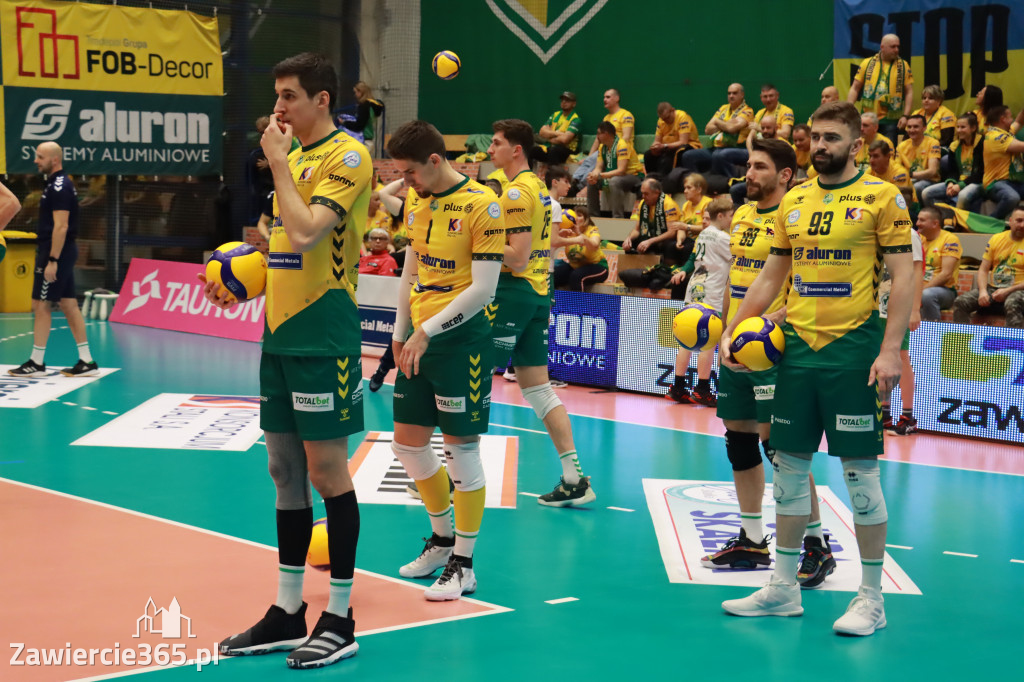 PRZEDŚWIĄTECZNE ZWYCIĘSTWO, RADOMIANIE POKONANI 3:0