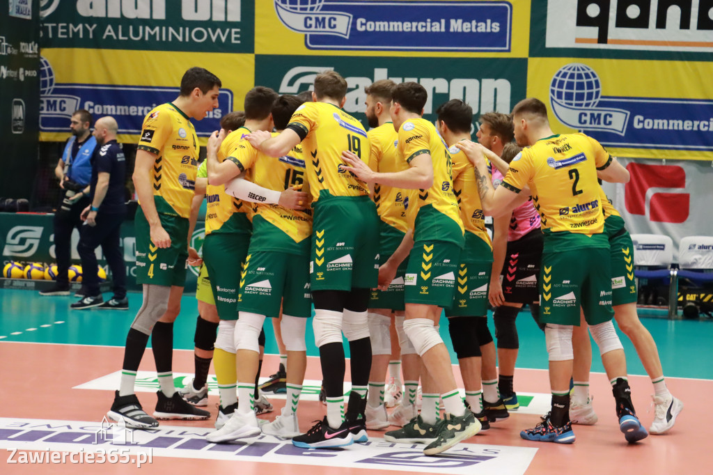 PRZEDŚWIĄTECZNE ZWYCIĘSTWO, RADOMIANIE POKONANI 3:0