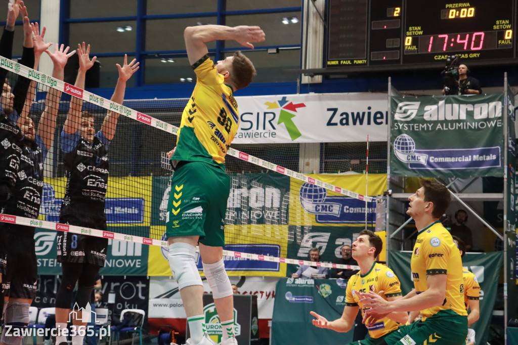 PRZEDŚWIĄTECZNE ZWYCIĘSTWO, RADOMIANIE POKONANI 3:0