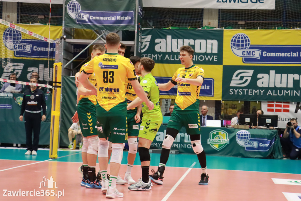 PRZEDŚWIĄTECZNE ZWYCIĘSTWO, RADOMIANIE POKONANI 3:0