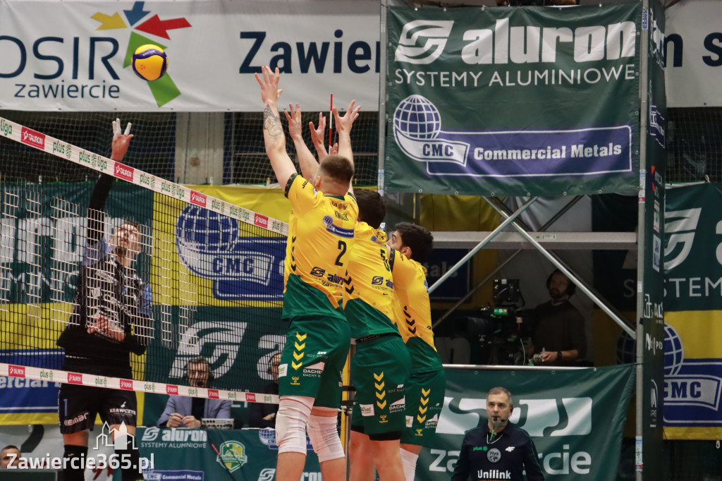 PRZEDŚWIĄTECZNE ZWYCIĘSTWO, RADOMIANIE POKONANI 3:0