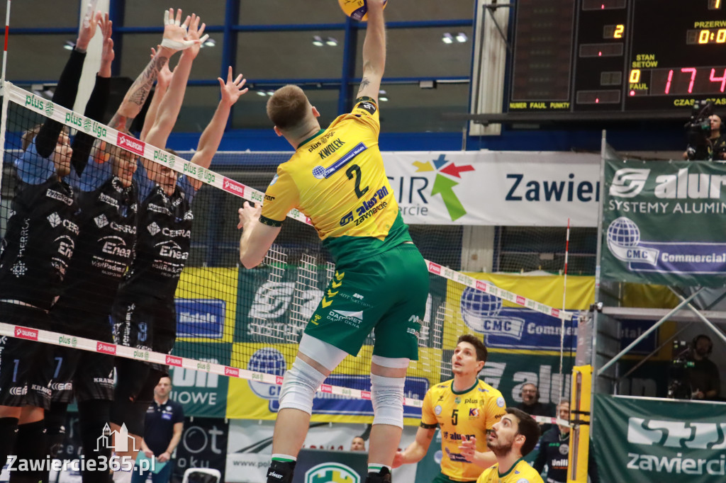 PRZEDŚWIĄTECZNE ZWYCIĘSTWO, RADOMIANIE POKONANI 3:0