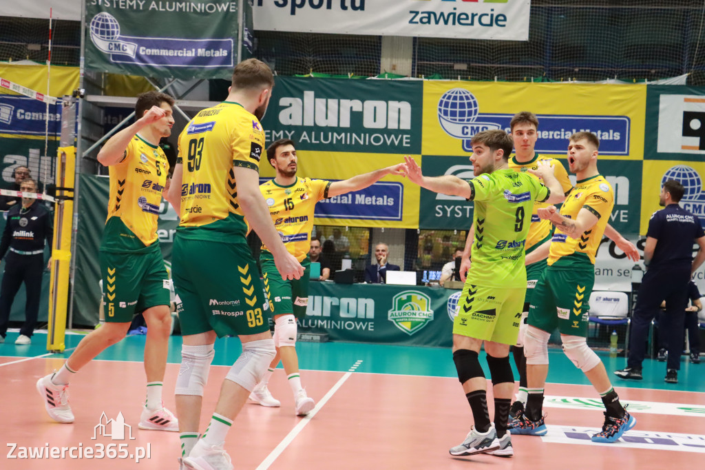 PRZEDŚWIĄTECZNE ZWYCIĘSTWO, RADOMIANIE POKONANI 3:0