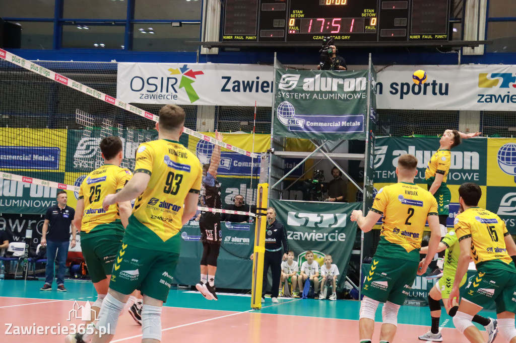 PRZEDŚWIĄTECZNE ZWYCIĘSTWO, RADOMIANIE POKONANI 3:0