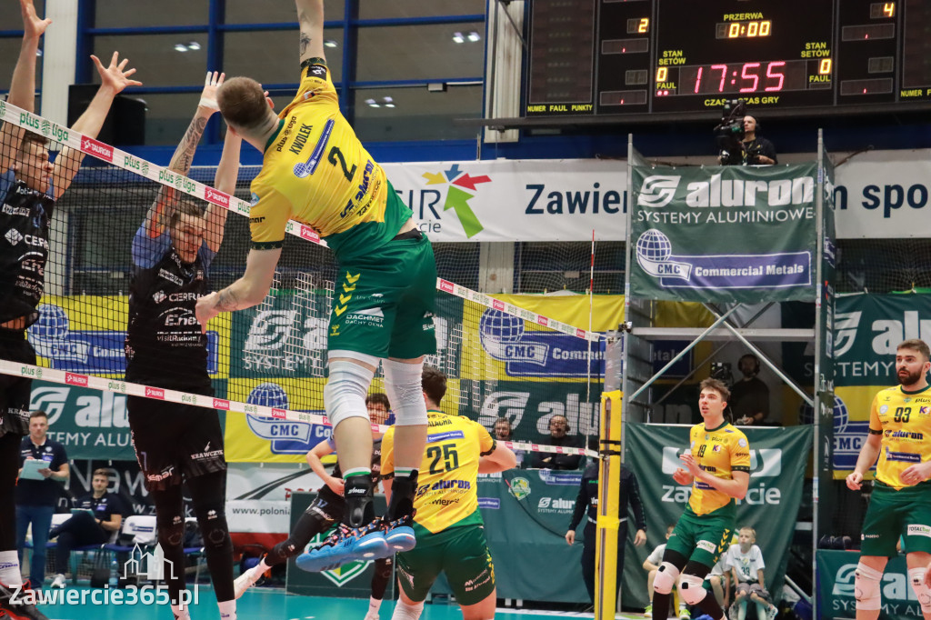 PRZEDŚWIĄTECZNE ZWYCIĘSTWO, RADOMIANIE POKONANI 3:0
