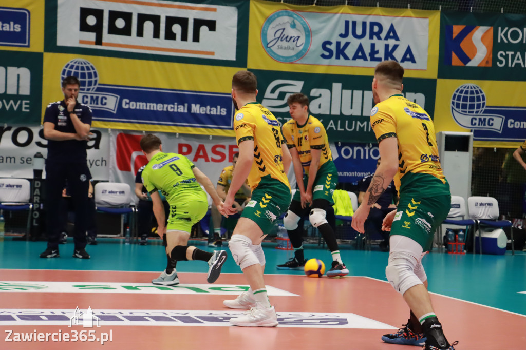PRZEDŚWIĄTECZNE ZWYCIĘSTWO, RADOMIANIE POKONANI 3:0