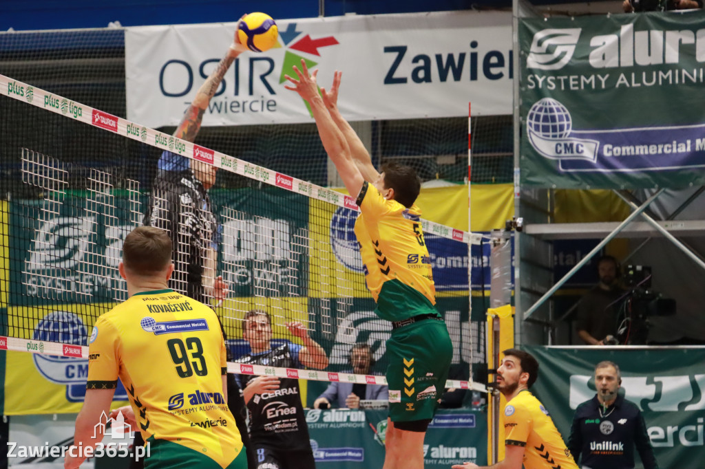 PRZEDŚWIĄTECZNE ZWYCIĘSTWO, RADOMIANIE POKONANI 3:0
