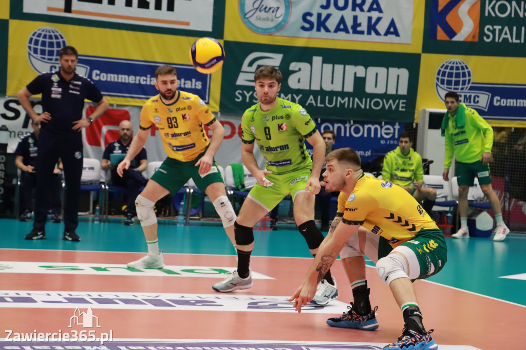 PRZEDŚWIĄTECZNE ZWYCIĘSTWO, RADOMIANIE POKONANI 3:0