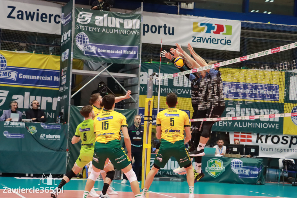 PRZEDŚWIĄTECZNE ZWYCIĘSTWO, RADOMIANIE POKONANI 3:0