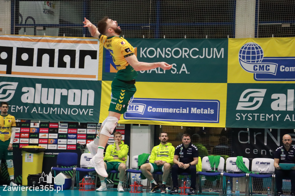 PRZEDŚWIĄTECZNE ZWYCIĘSTWO, RADOMIANIE POKONANI 3:0