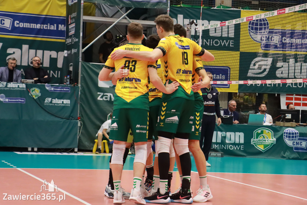 PRZEDŚWIĄTECZNE ZWYCIĘSTWO, RADOMIANIE POKONANI 3:0