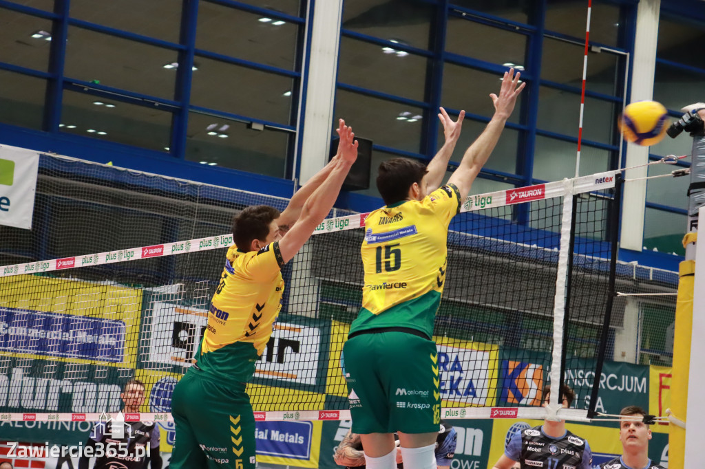 PRZEDŚWIĄTECZNE ZWYCIĘSTWO, RADOMIANIE POKONANI 3:0