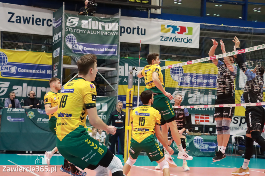 PRZEDŚWIĄTECZNE ZWYCIĘSTWO, RADOMIANIE POKONANI 3:0