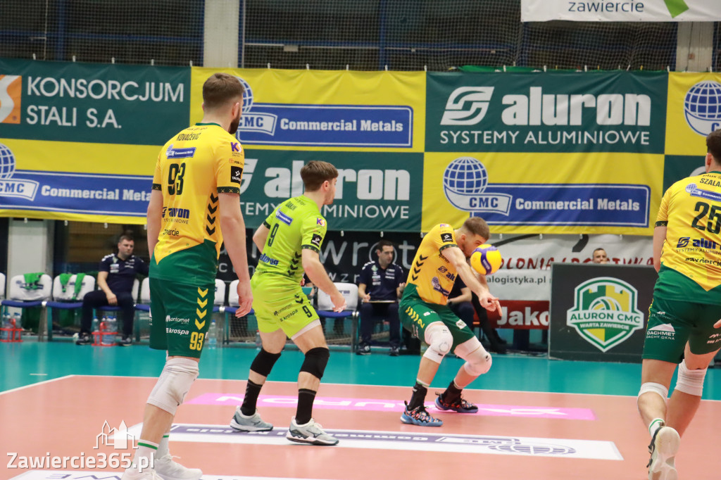 PRZEDŚWIĄTECZNE ZWYCIĘSTWO, RADOMIANIE POKONANI 3:0