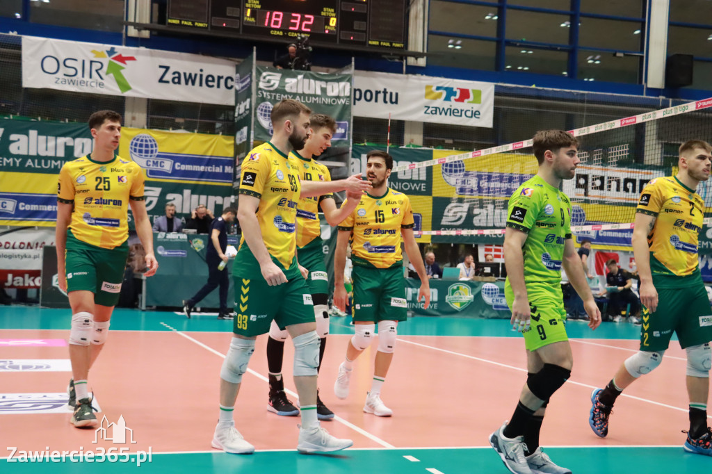 PRZEDŚWIĄTECZNE ZWYCIĘSTWO, RADOMIANIE POKONANI 3:0
